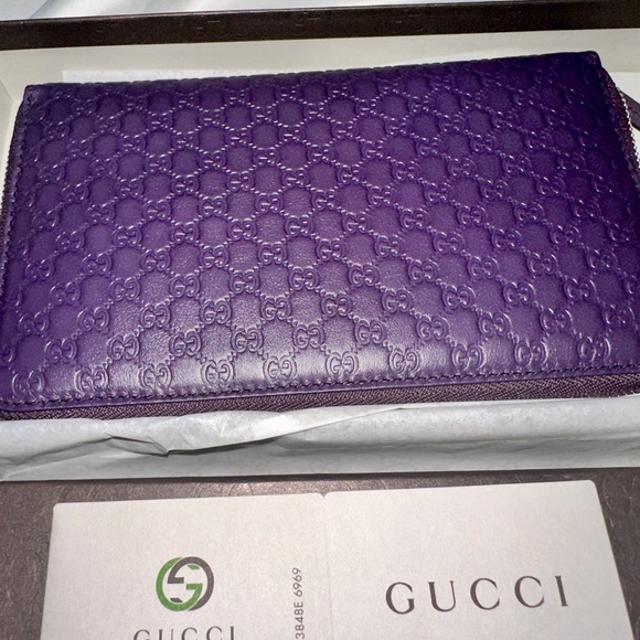 GUCCI Microguccissima Zippy Wallet in Purple and Silver Hardwear - Picture 4 of 16